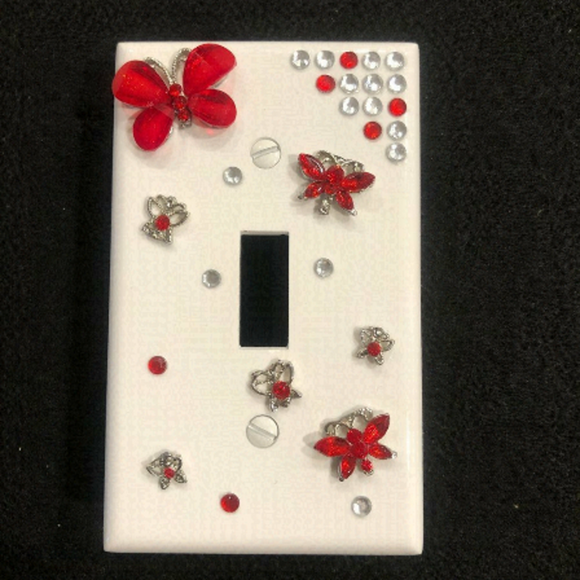 💕2/$25💕Red/Slvr Butterflies w Rhinestones Light Switch Plate Cover - Picture 1 of 1